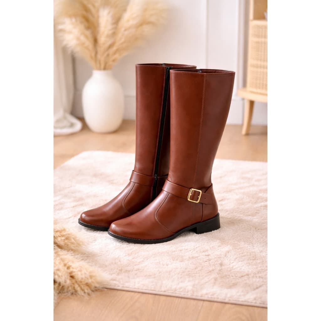 Bota Montaria Conhaque marrom classica que Seu Guarda-Roupa Precisa